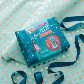 In for a Treat Essentials Kit Νεσεσέρ Προϊόντων Περιποίησης Σώματος, 2Χ200ml, 1X75ml