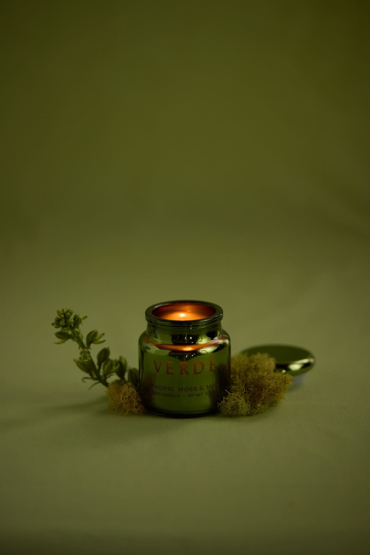 Pacific Moss Φυτικό Κερί 70gr σε πράσινο γυάλινο δοχείο με καπάκι, Chroma Verde - Paddywax - Image 2