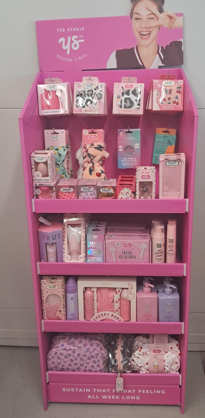 Επιδαπέδια βιτρίνα από χαρτόνι Upper Canada - Image 2