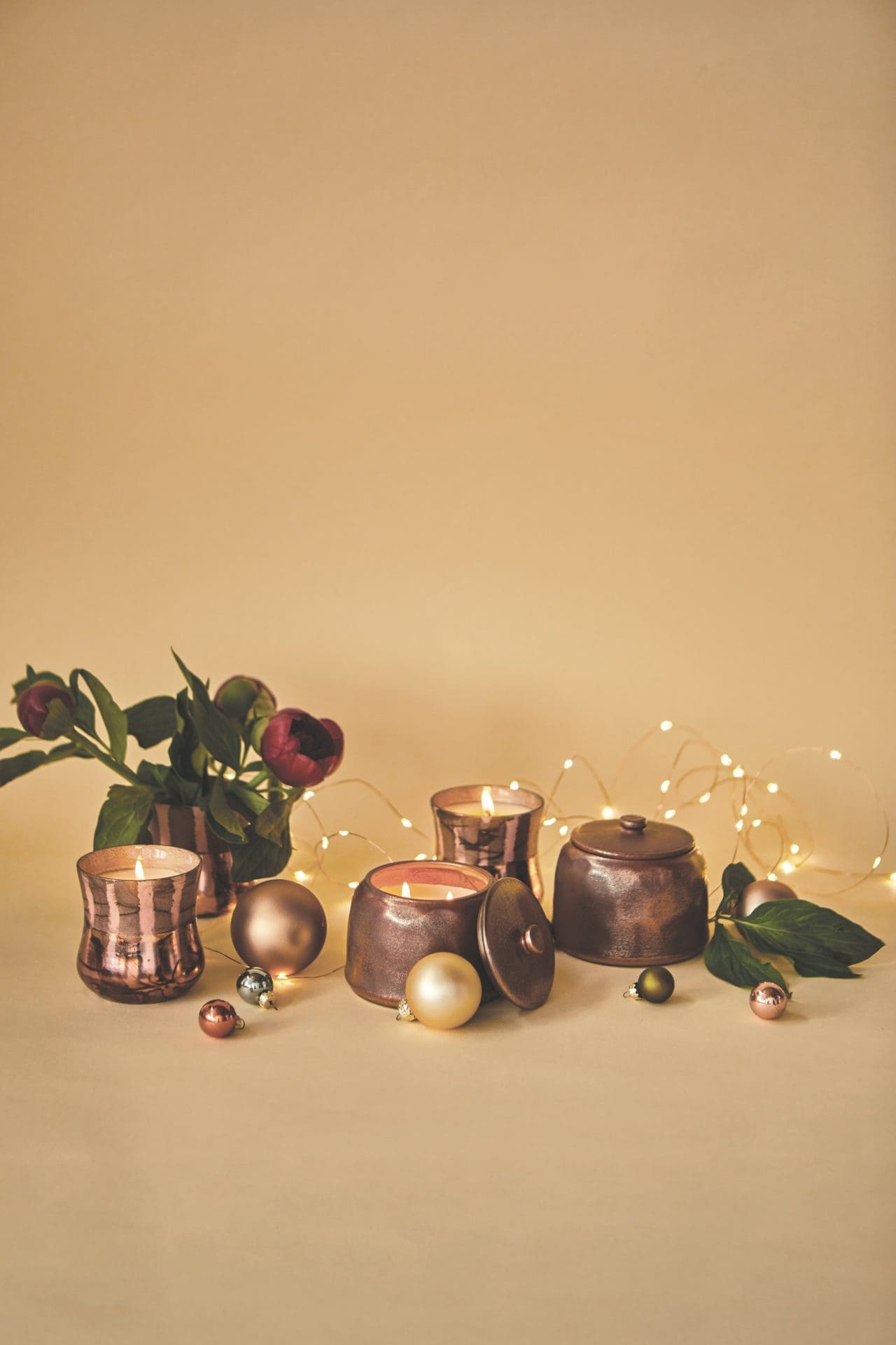 Κερί σε χειροποίητο, γυάλινο δοχείο στο χρώμα του χαλκού, Cypress & Fir 225gr - Paddywax - Image 2