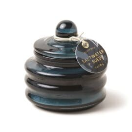 Beam Σκούρο Μπλε Κερί με καπάκι, Saltwater &amp; Suede 85gr – Paddywax